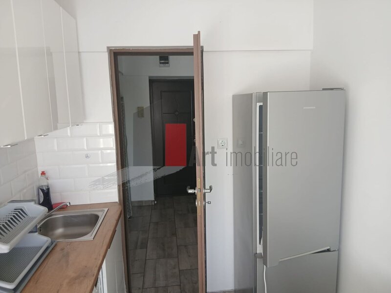 Titan inchiriere 2 camere